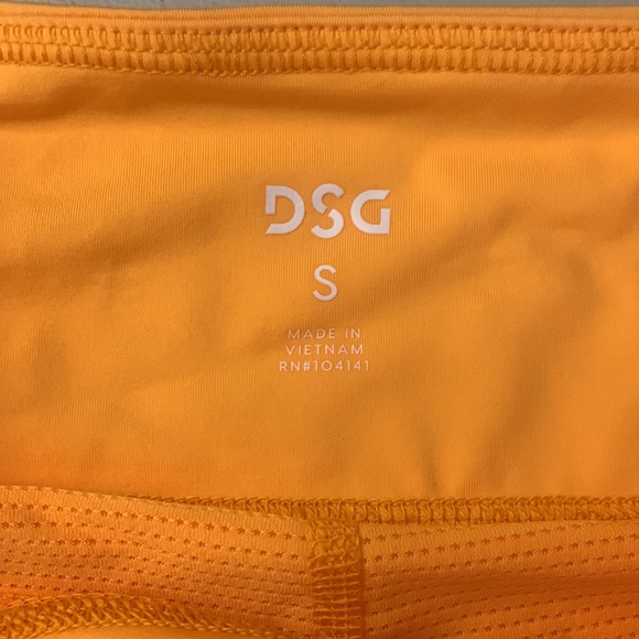 Bright orange tennis/golf skirt - Picture 4 of 5